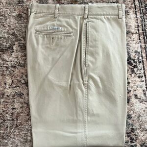 Roundtree & Yorke Light Tan Chinos